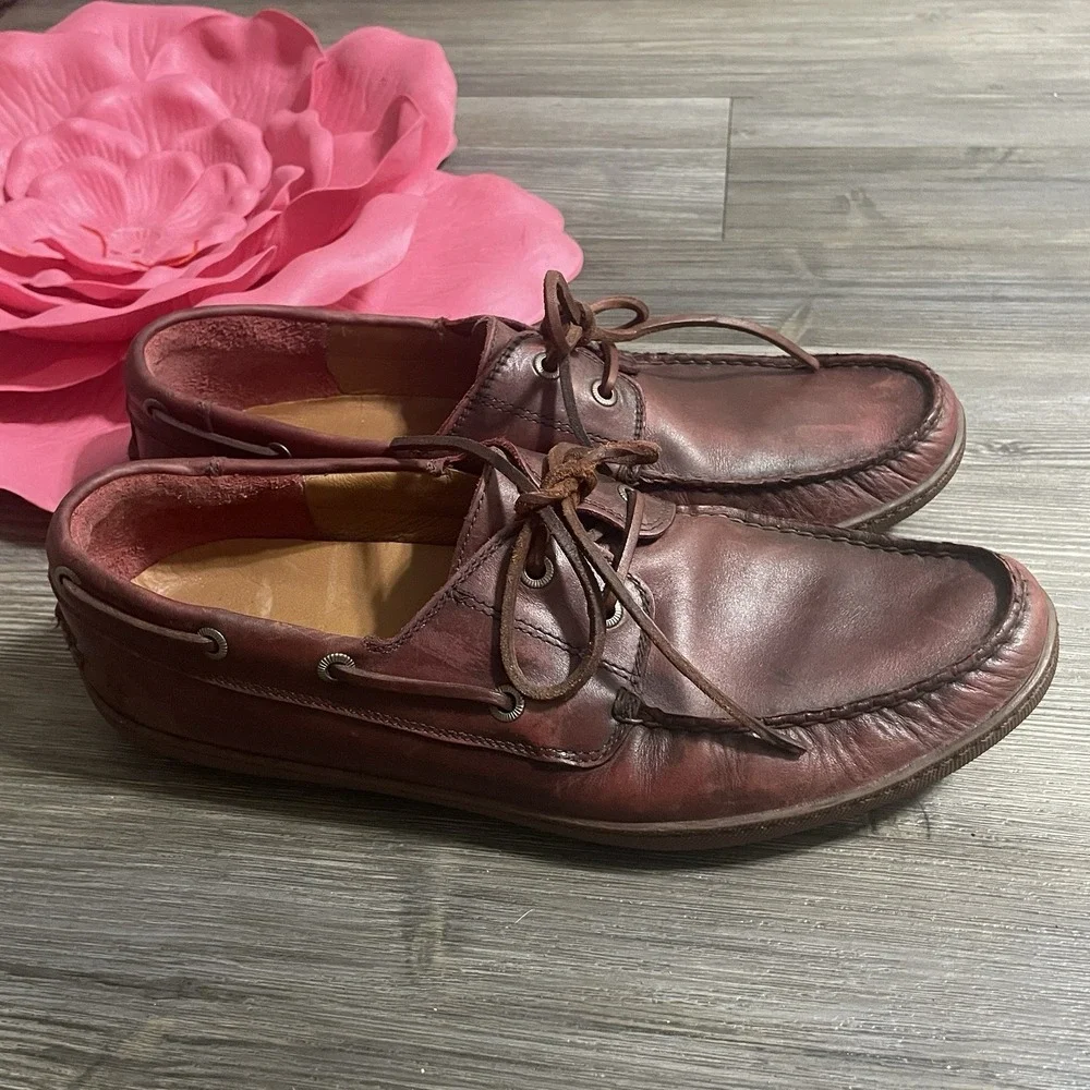 FRYE Men's Sz 11D Mayer Leather Boat Shoe in Bordeux Red 2-Eye Preppy
